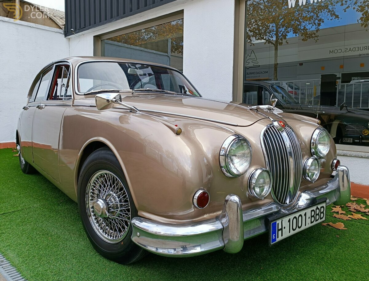 1967 Jaguar MK II 2.4, foto 2