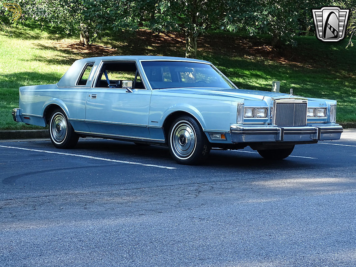 Classic 1981 Lincoln Town Car For Sale Price 10 500 Usd Dyler