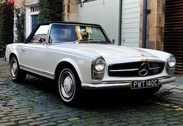 Mercedes-Benz 230 SL Pagoda Cabriolet / Roadster 1965 White Mercedes-Benz 230 SL Pagoda Cabriolet / Roadster 1965 White Car for Sale. 308604