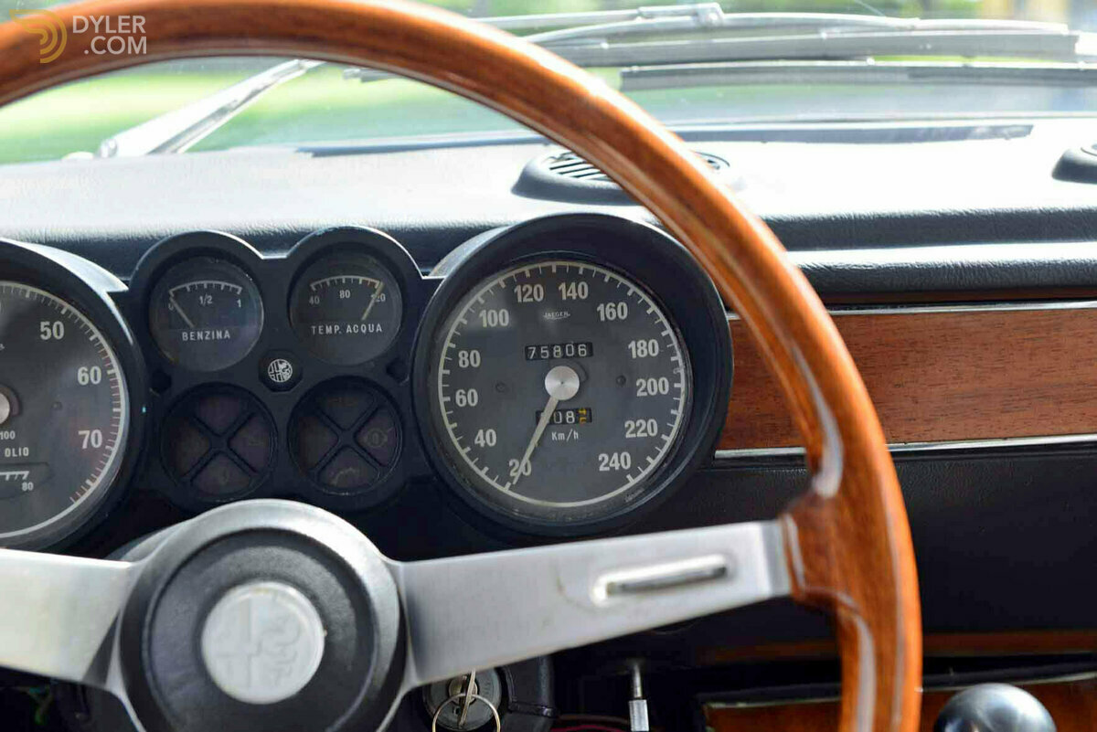1972 Alfa Romeo Giulia 2000 GTV, foto 2