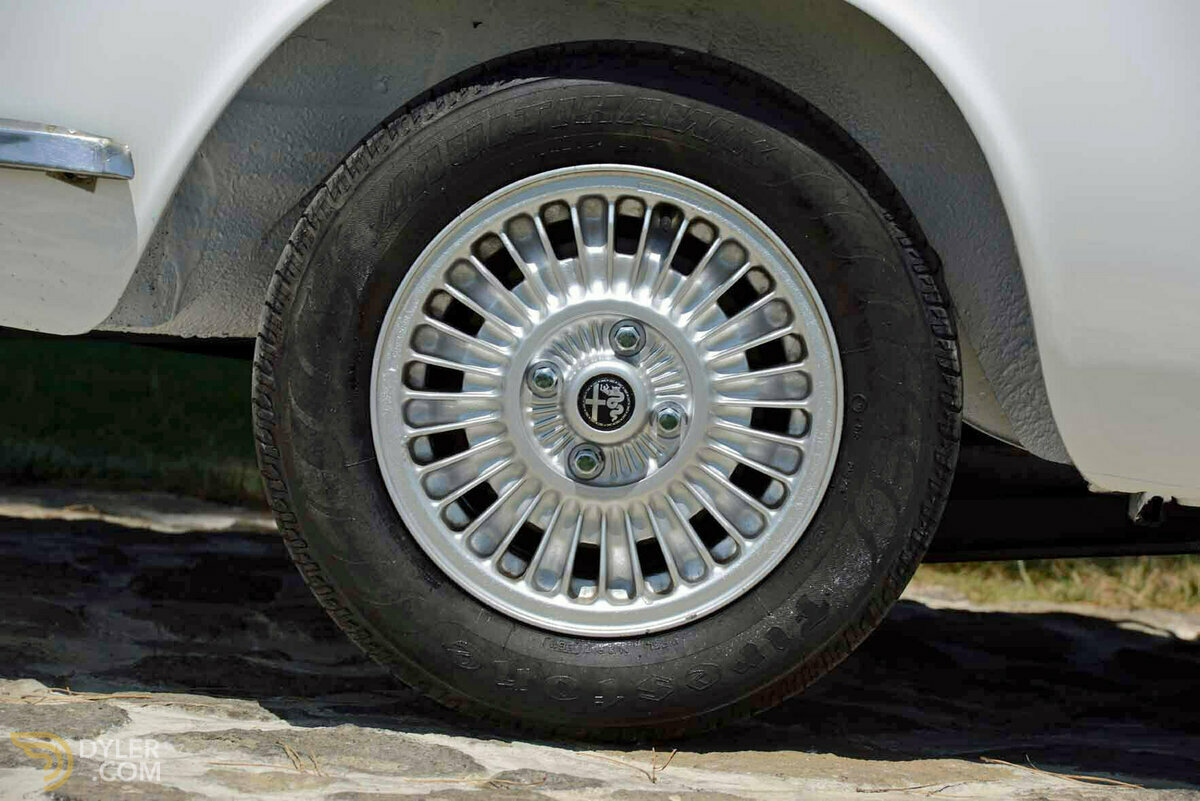 1972 Alfa Romeo Giulia 2000 GTV, foto 9