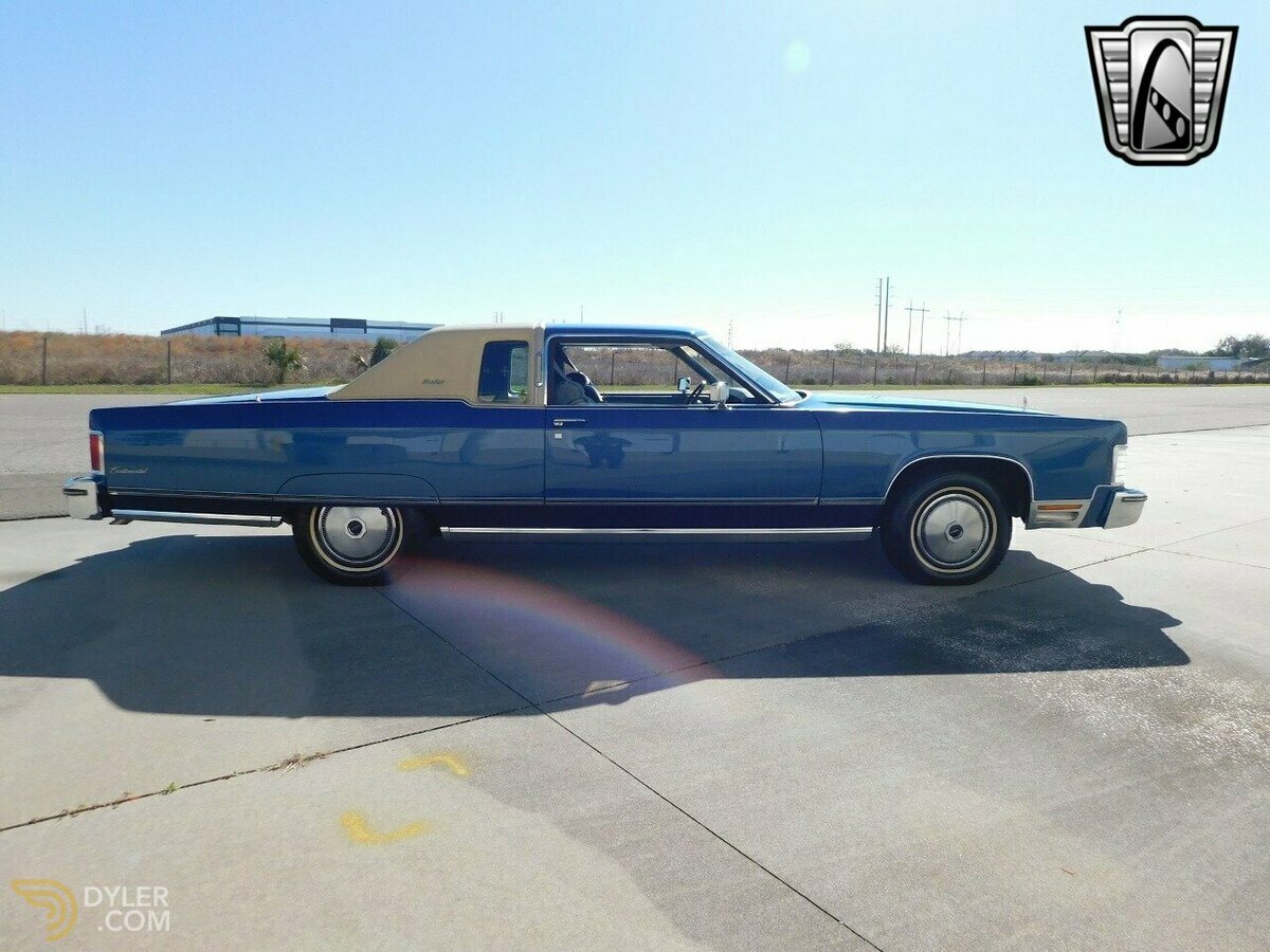 Classic 1976 Lincoln Continental Town Coupe For Sale. Price 24 000