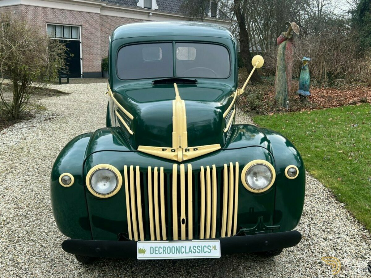 1946 Ford F-1 Panelvan V8, foto 3