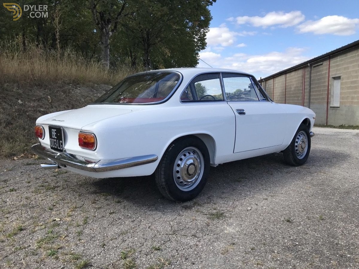 1965 Alfa Romeo Giulia Sprint GT, foto 2