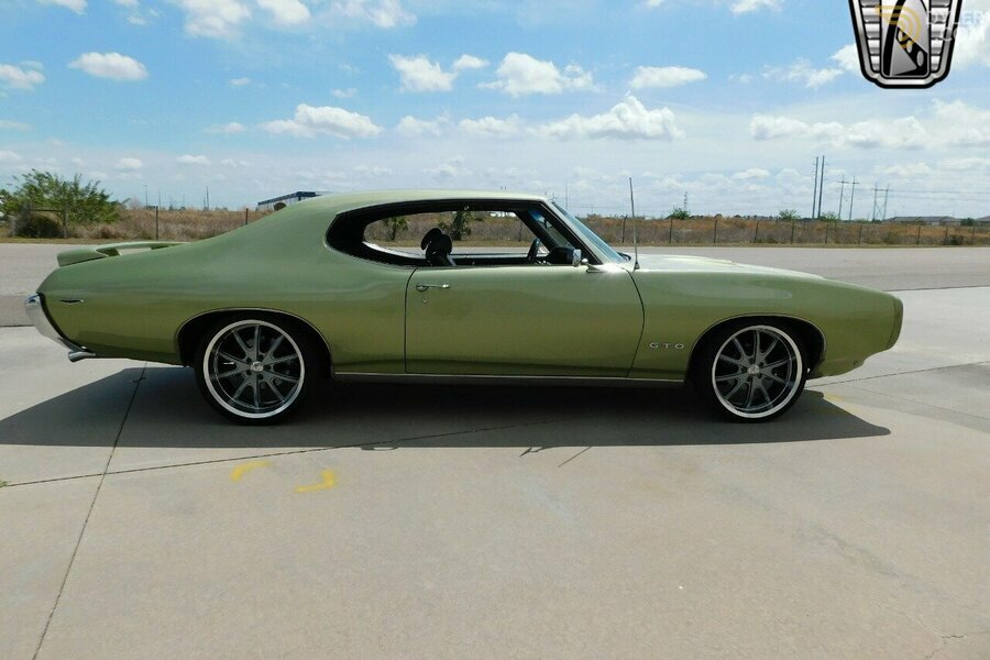 Classic 1969 Pontiac GTO For Sale. Price 51 000 USD Dyler