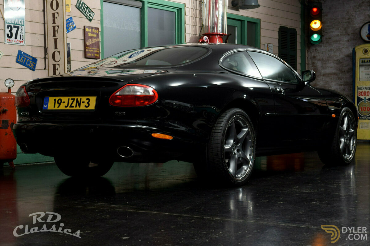 2000 Jaguar XKR, foto 6
