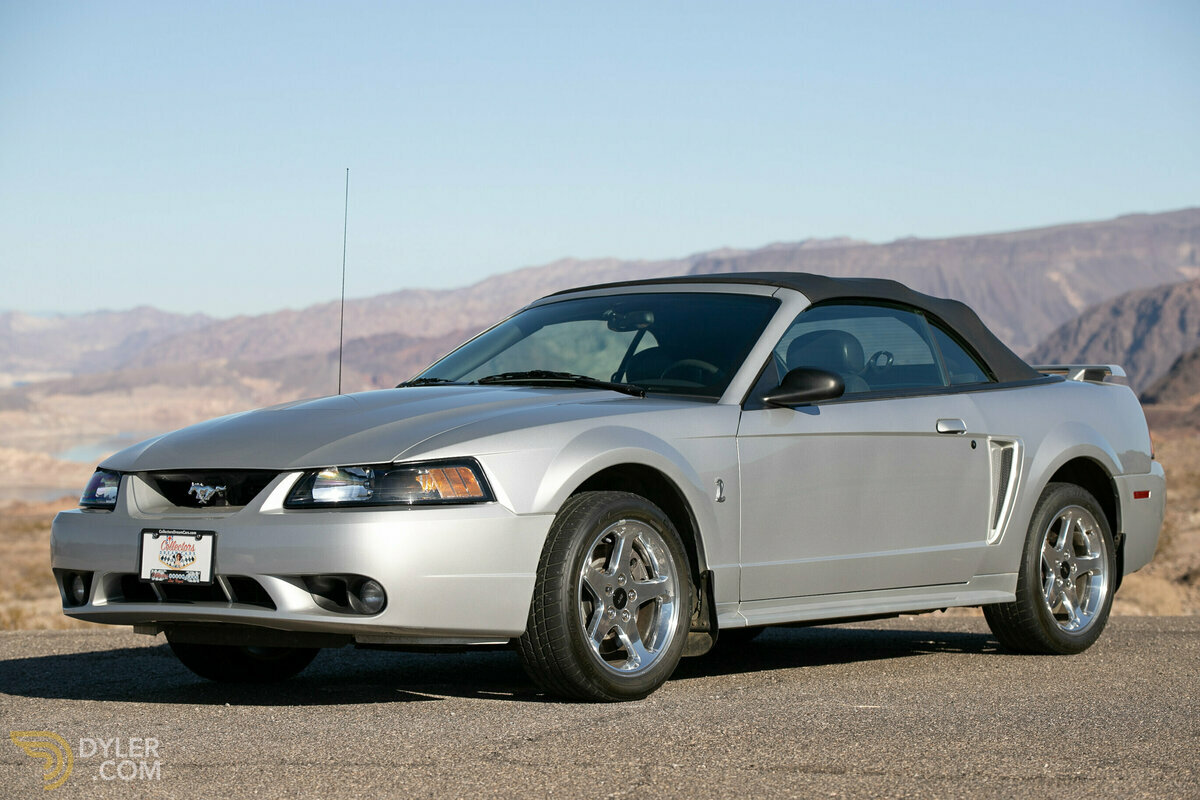 2001 Ford Mustang Cobra, foto 3