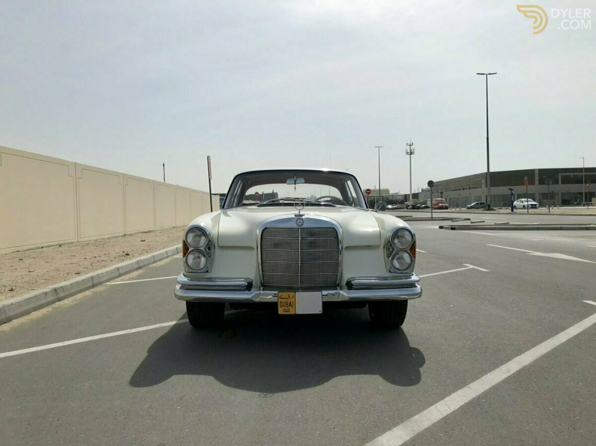 1961 Mercedes-Benz 220 SEB Restomod, foto 3