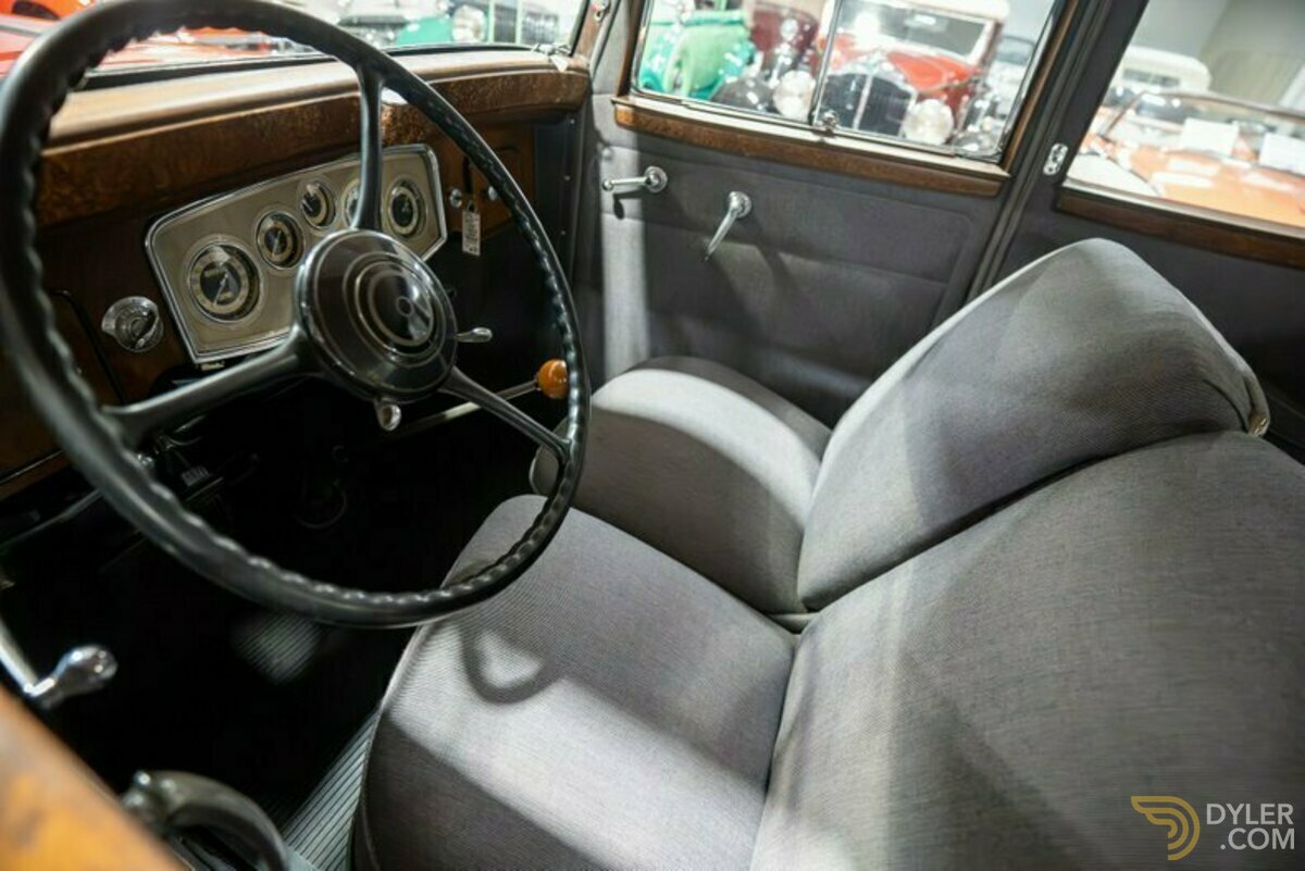1933 Packard Eight 5-Passenger Coupe, foto 2