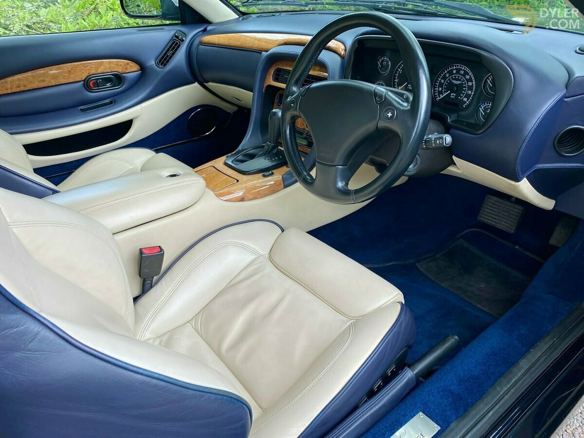 2001 Aston Martin DB7, foto 3