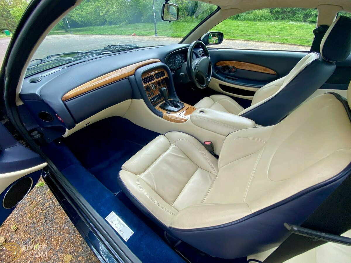 2001 Aston Martin DB7, foto 8