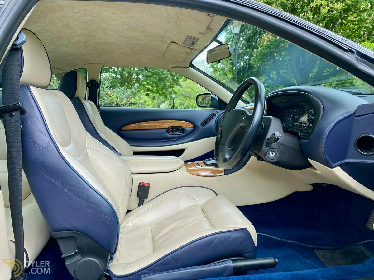 2001 Aston Martin DB7, foto 11