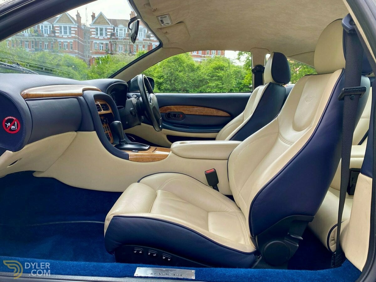 2001 Aston Martin DB7, foto 12