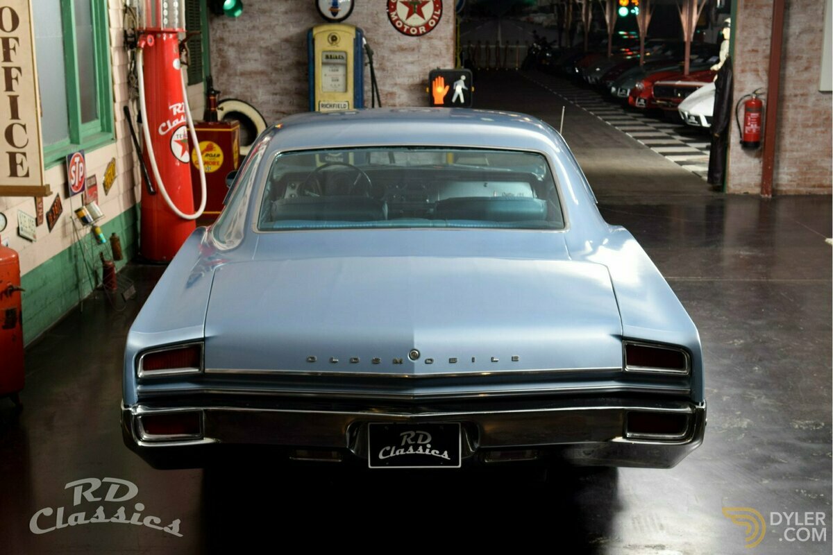 1965 Oldsmobile Delta 88 2 Door Hardtop Coupe, foto 4