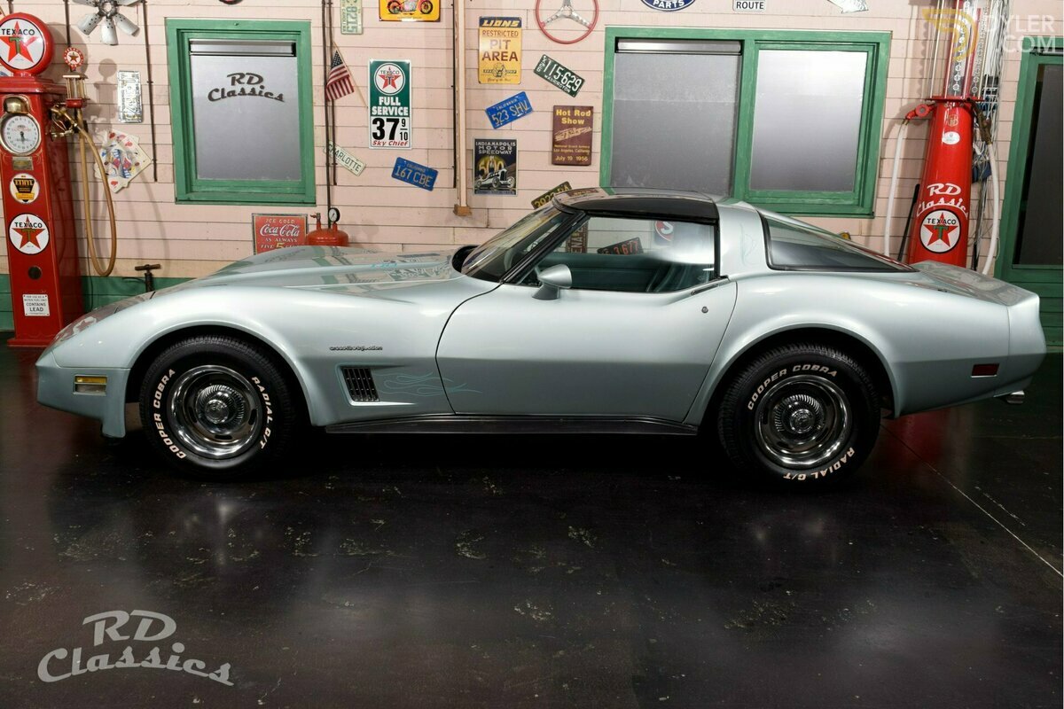 1982 Chevrolet Corvette C3 Targa in excellent condition, foto 2