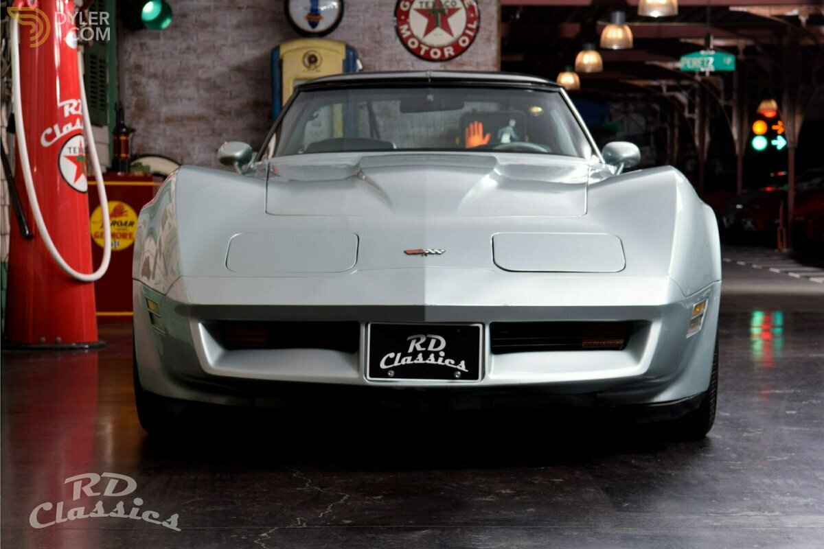 1982 Chevrolet Corvette C3 Targa in excellent condition, foto 7
