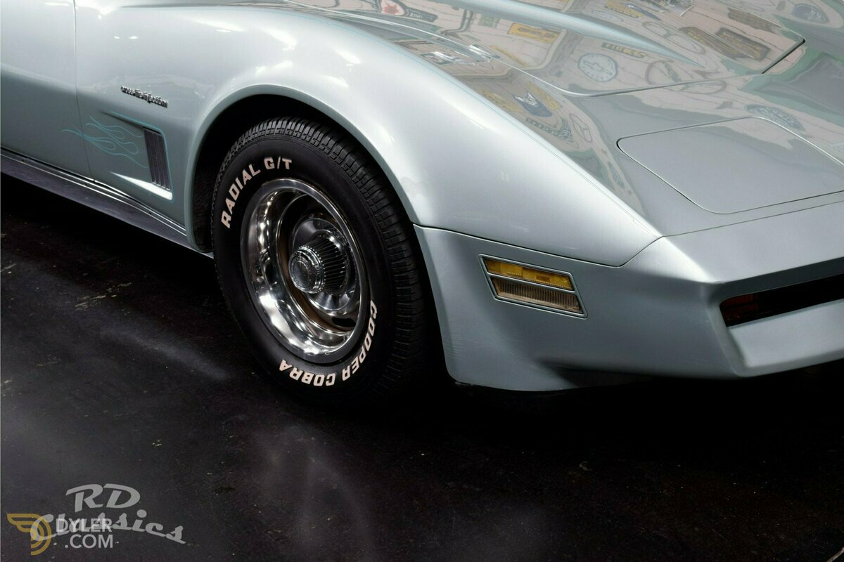 1982 Chevrolet Corvette C3 Targa in excellent condition, foto 12