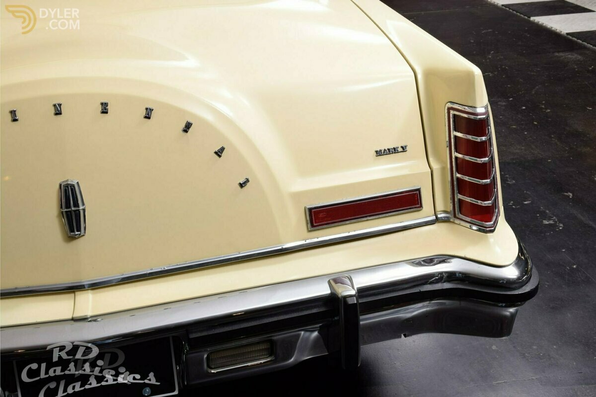 1979 Lincoln Continental Mark V 2D Coupe 6.6-liter V8, foto 12