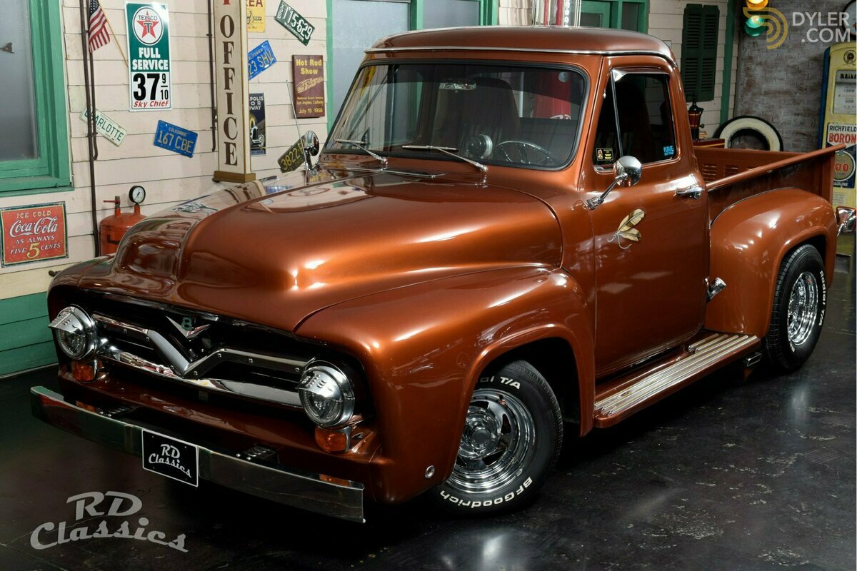 Classic 1955 Ford F-100 Stepside Custom Hot Rod Show Truck For