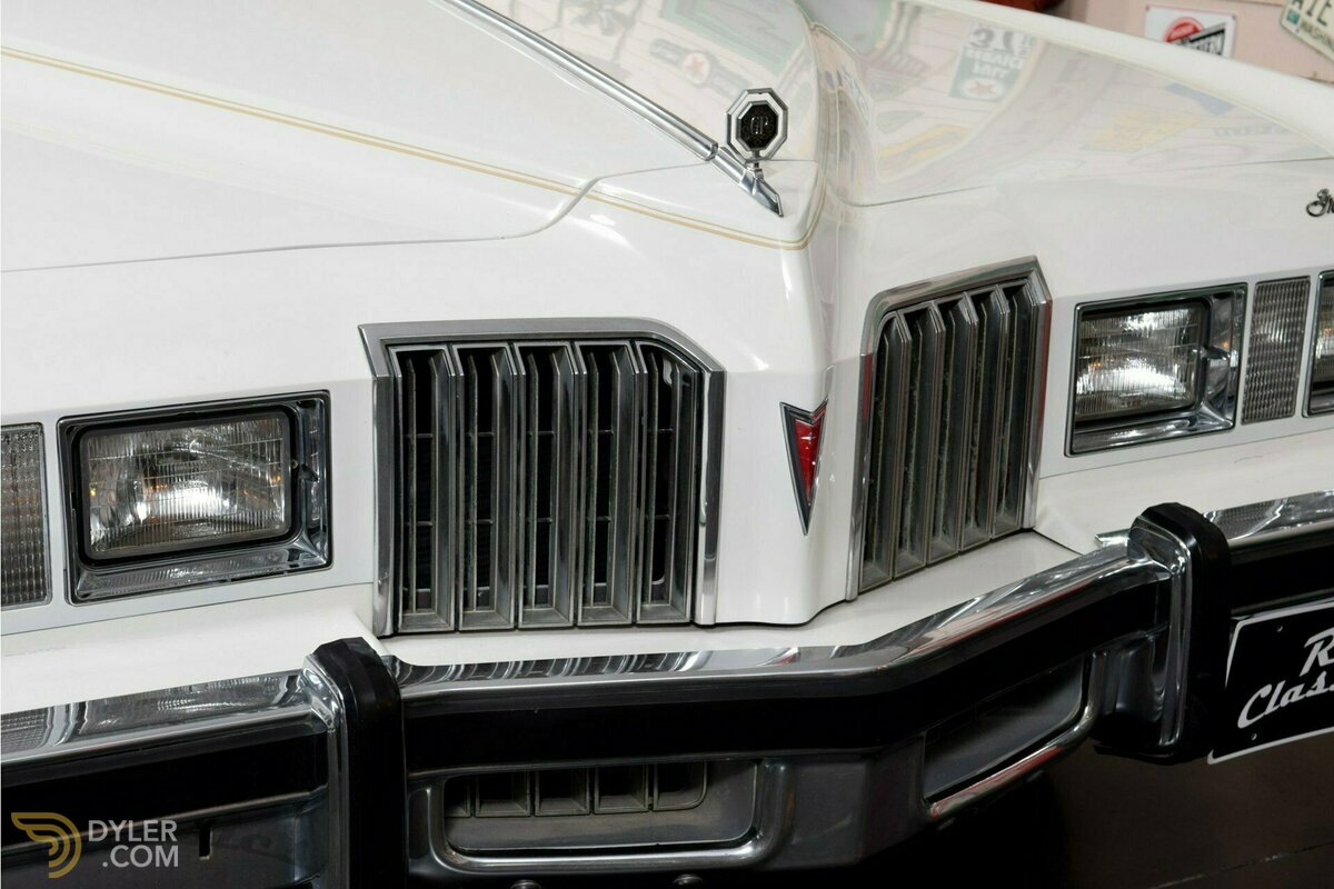 1977 Pontiac Grand Prix 2-Door Coupe, foto 10