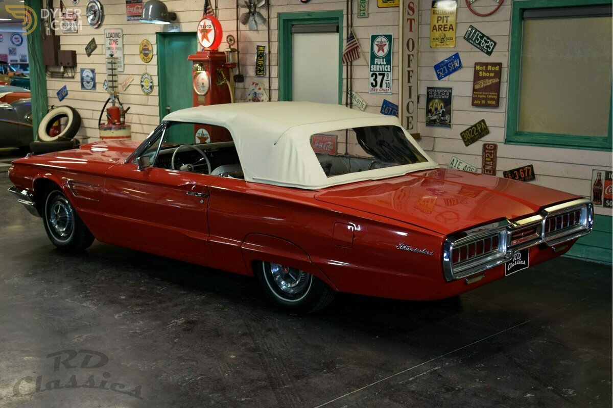 1965 Ford Thunderbird Convertible Rangoon Red, foto 8