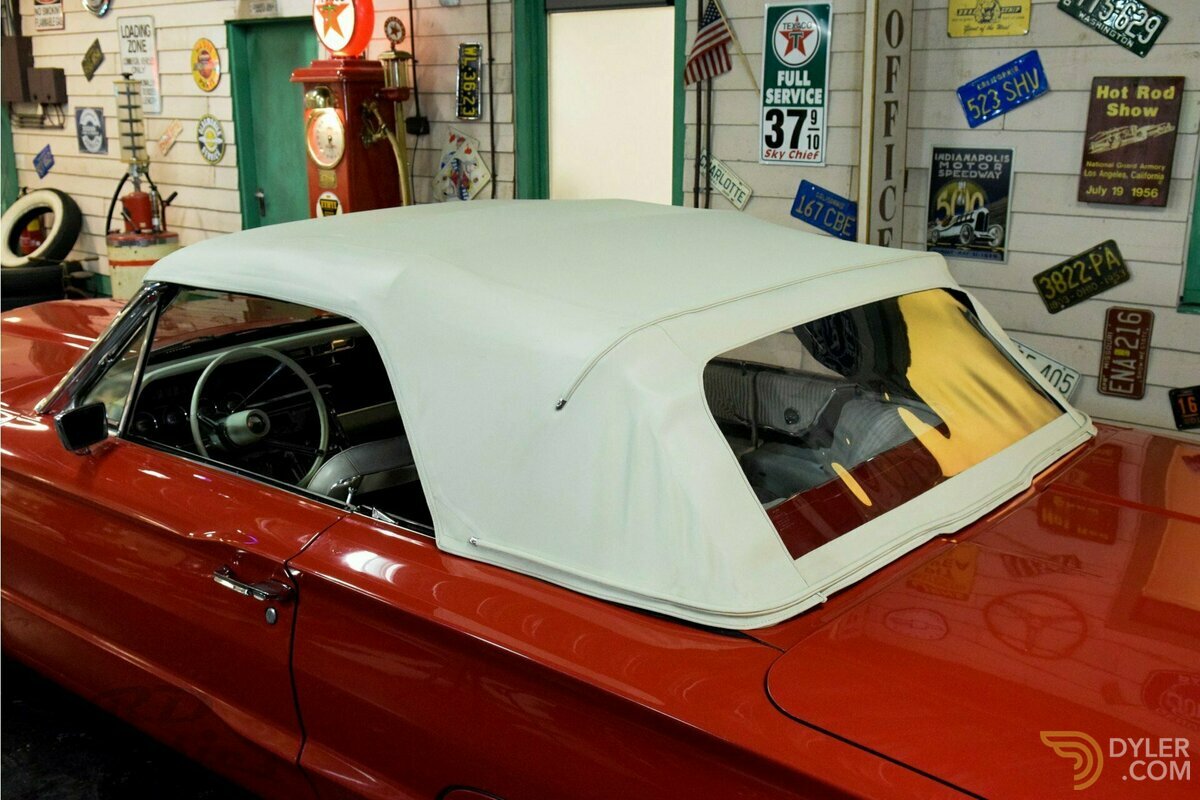 1965 Ford Thunderbird Convertible Rangoon Red, foto 9