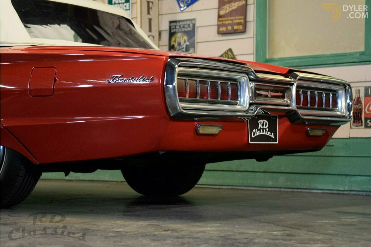 1965 Ford Thunderbird Convertible Rangoon Red, foto 12