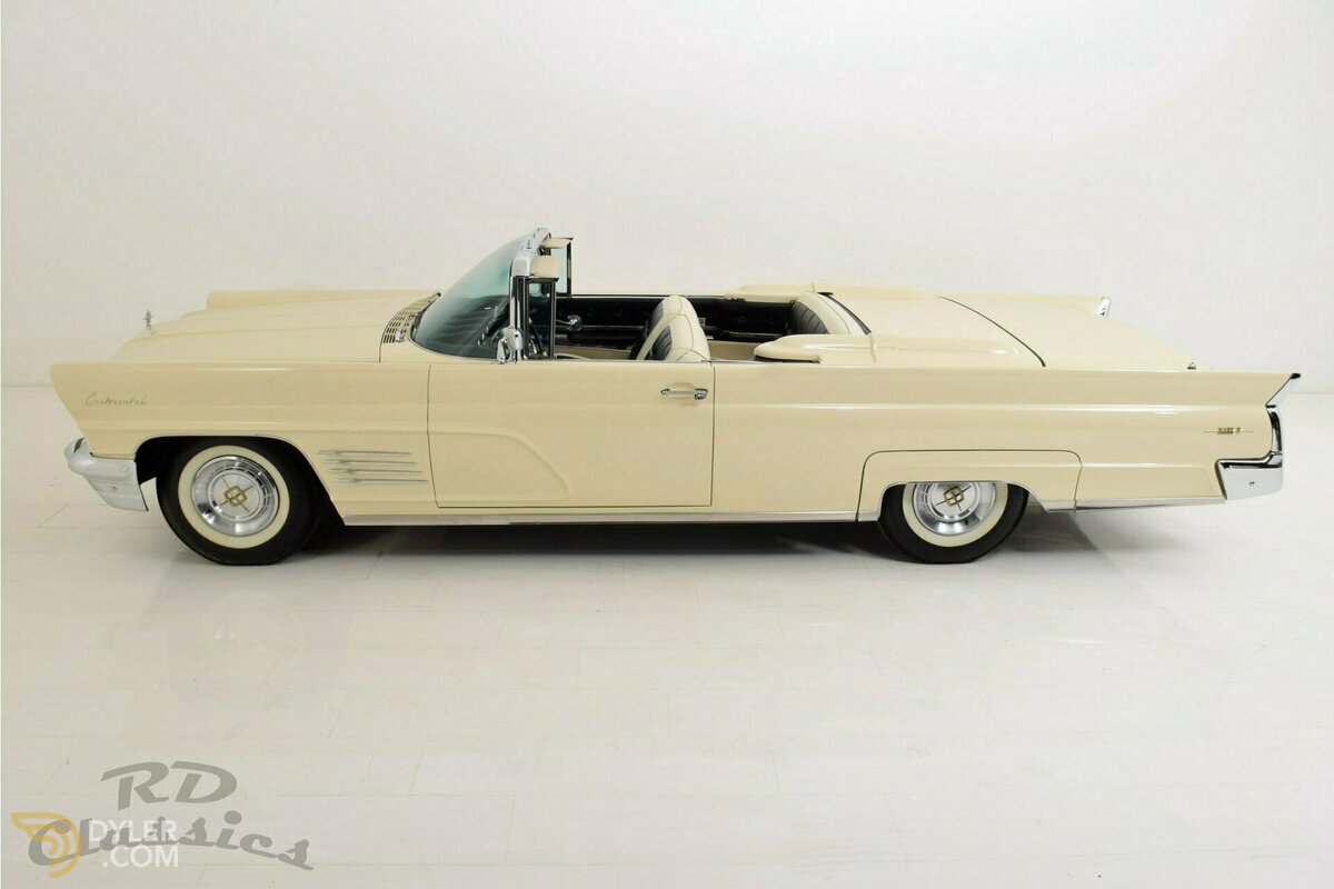 1960 Lincoln Continental Mark V Convertible, foto 3