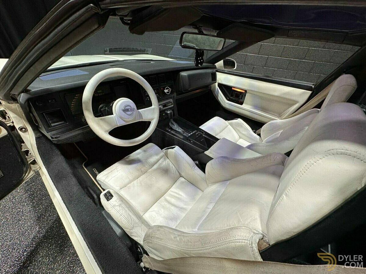 1988 Chevrolet Corvette Base 2dr Hatchback, foto 4