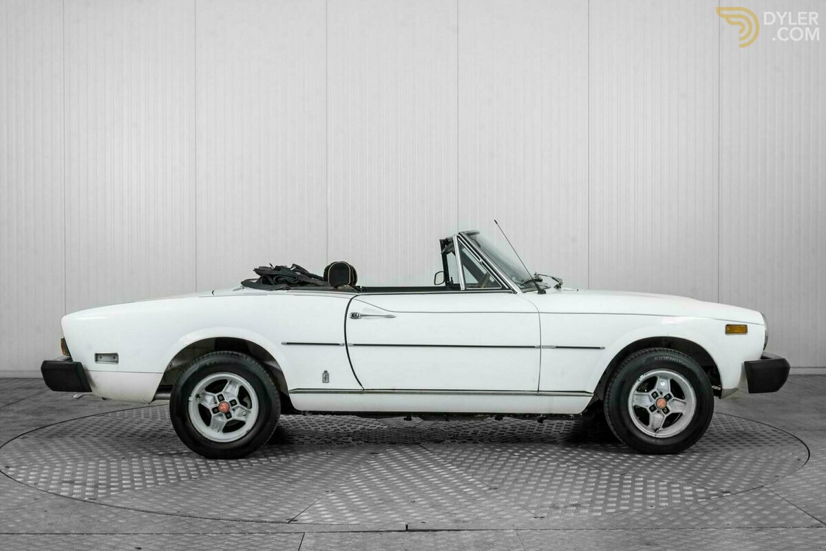 1977 Fiat 124 Spider, foto 11