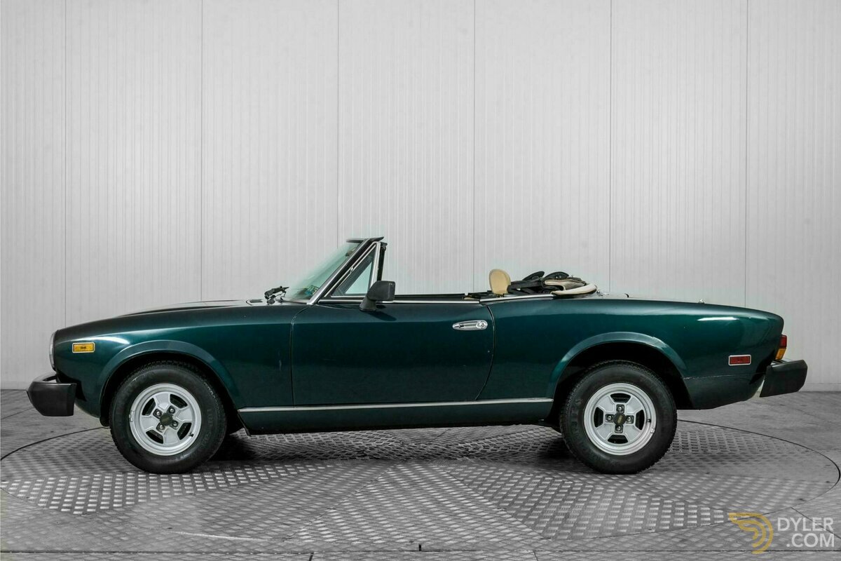 1980 Fiat 124 Spider 2000, foto 11