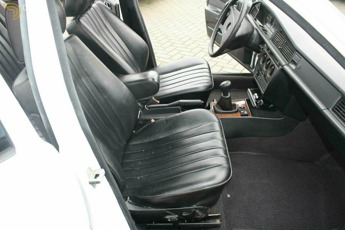 1986 Mercedes-Benz 190D, foto 4