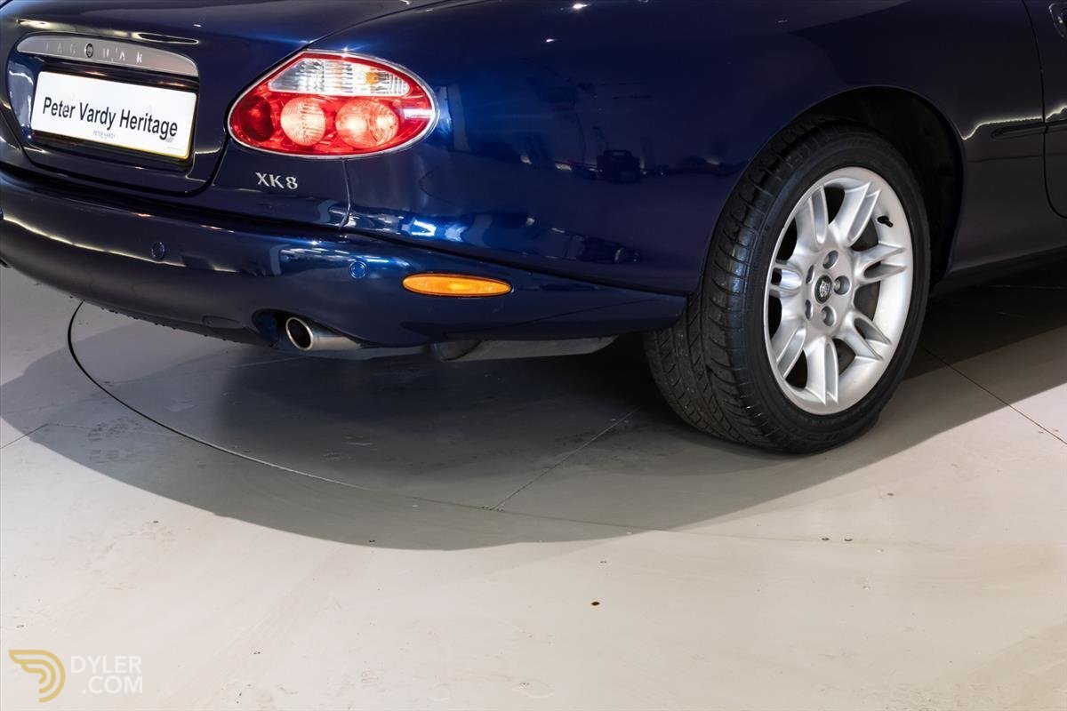 2001 Jaguar XK8, foto 9