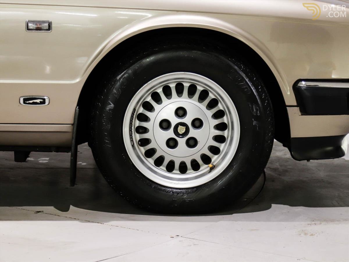 1987 Jaguar Sovereign Saloon 3.6, foto 4