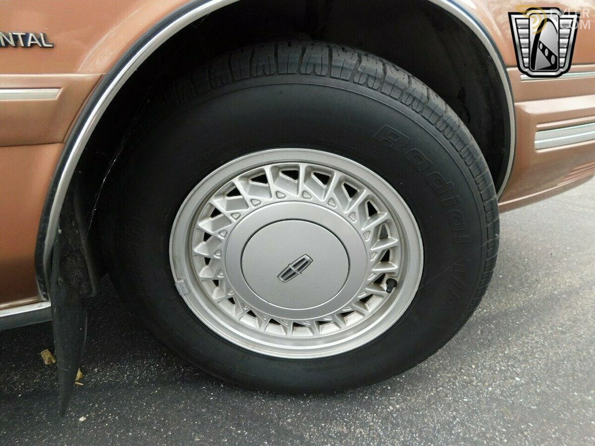 1992 Lincoln Continental, foto 4