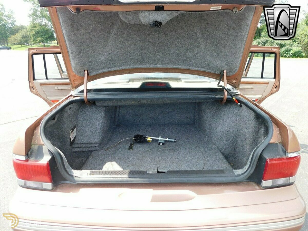 1992 Lincoln Continental, foto 12