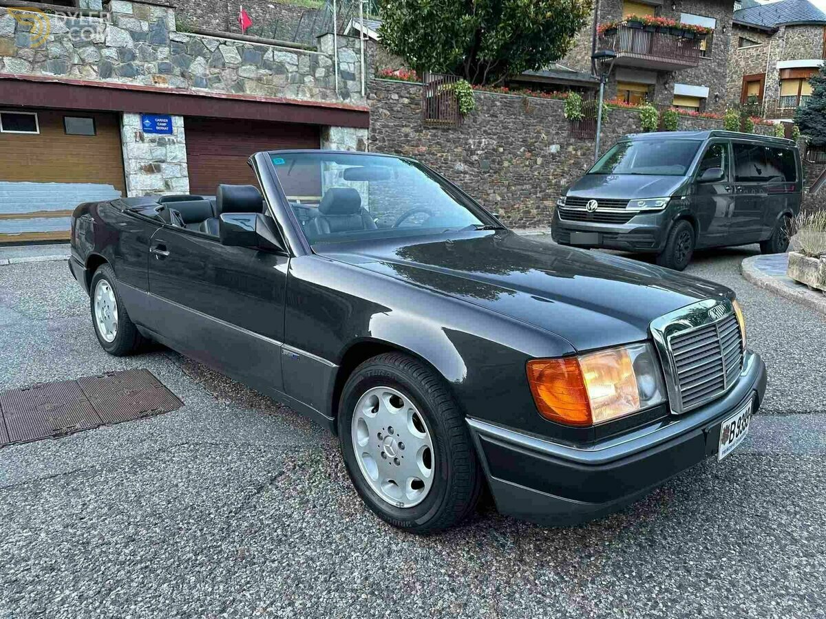 1992 Mercedes-Benz 300CE, foto 2