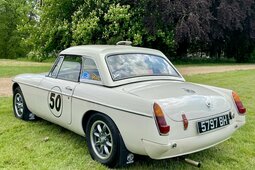 MG MGB 1.8 Roadster Beautifully Restored  Goodwood Lavant 1963 Bianco