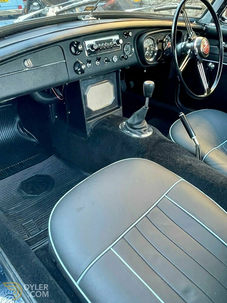 1967 MG MGB 1.8 Roadster 2dr CONCOURS RESTORATION:ONE OF THE F, foto 9