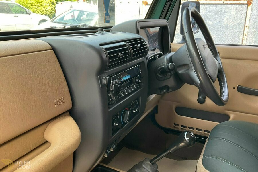 2000 Jeep Wrangler Interior
