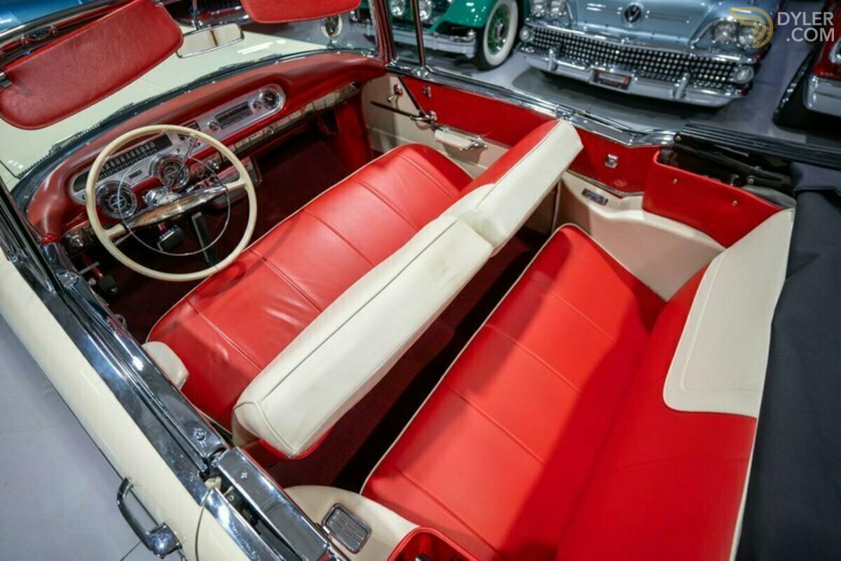 1957 Pontiac Bonneville Convertible, foto 2