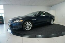 Jaguar XJ Panoramadak full options Limousine 2011 Blau