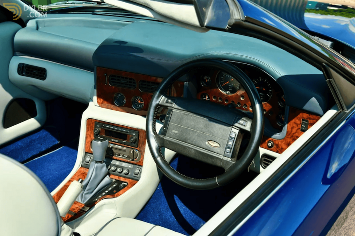1993 Aston Martin Virage, foto 11