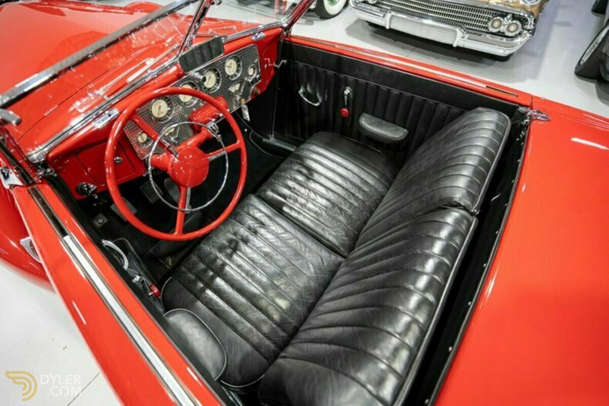1936 Cord 810 Sportsman Convertible, foto 2