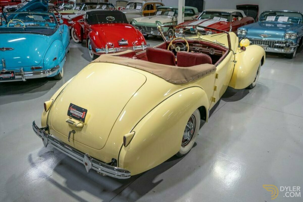 1939 Packard Series 1701 One-Twenty Convertible Victoria by Darrin, foto 9