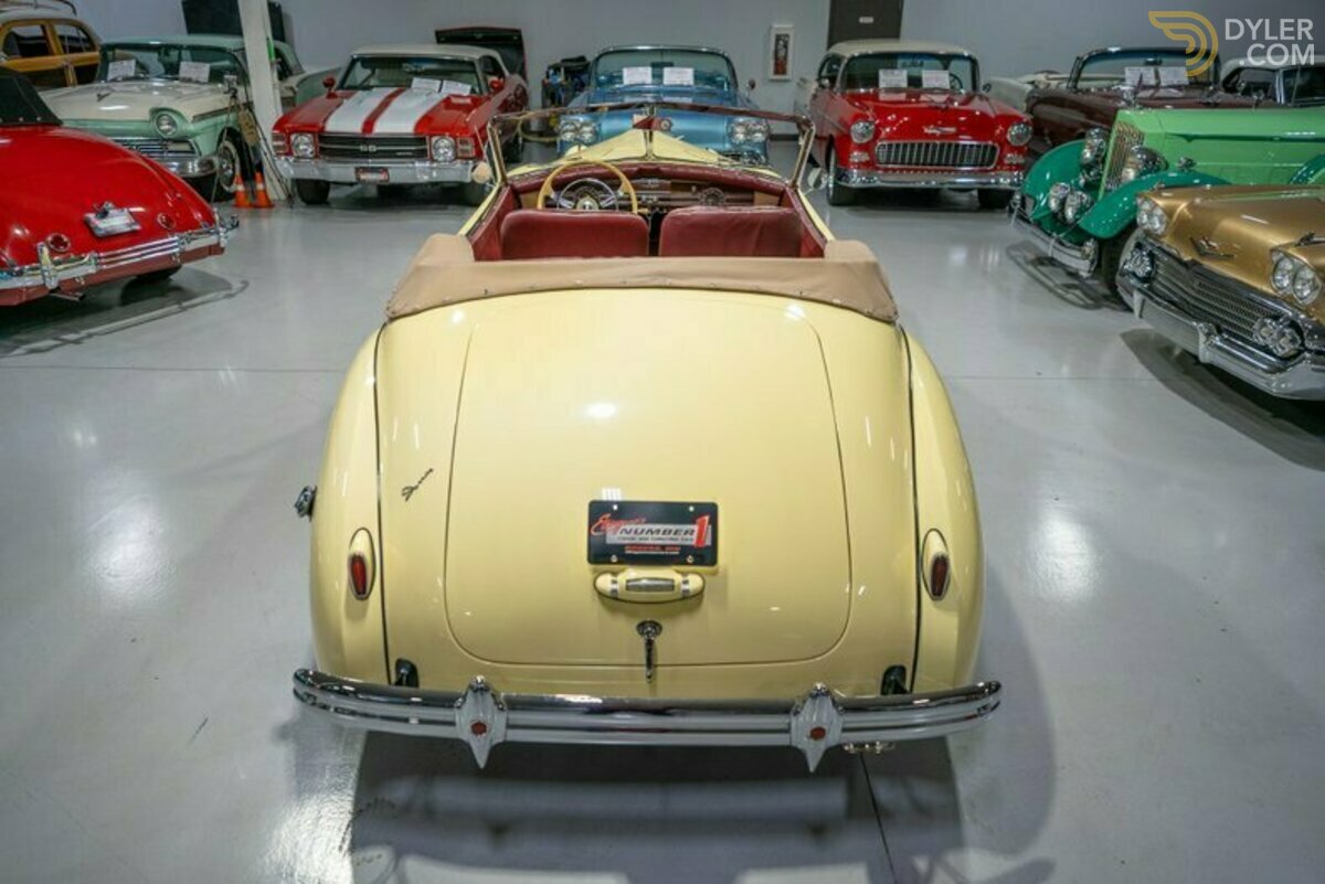 1939 Packard Series 1701 One-Twenty Convertible Victoria by Darrin, foto 10