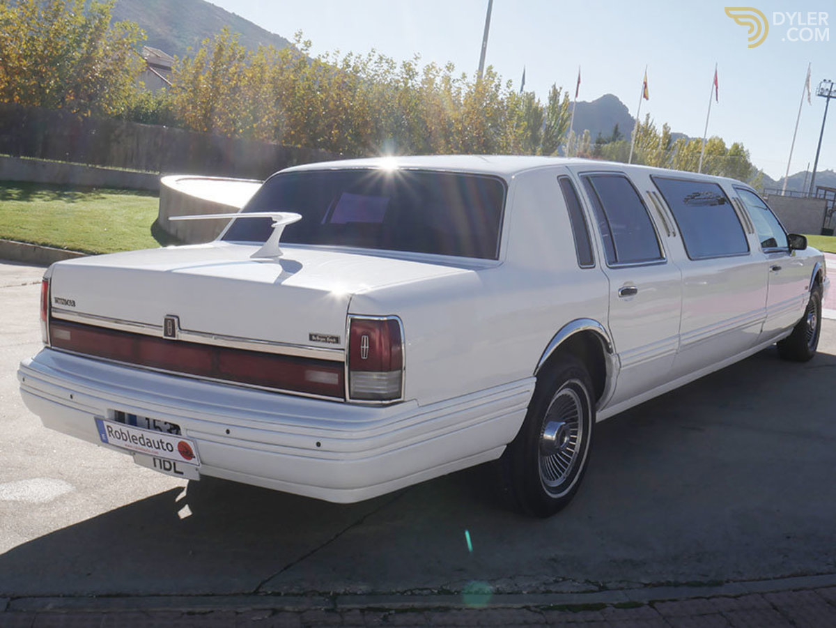 1992 Lincoln Town Car Limusina, foto 5