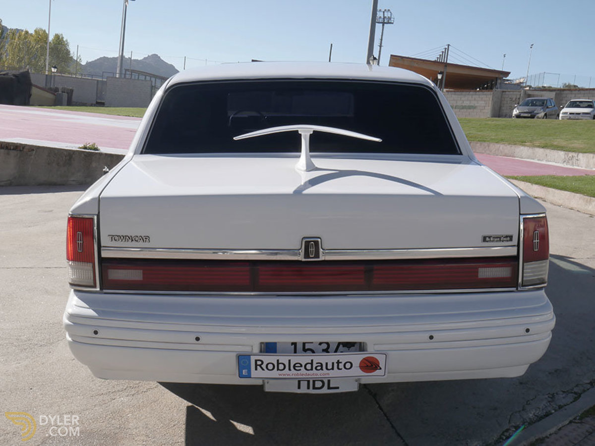 1992 Lincoln Town Car Limusina, foto 4
