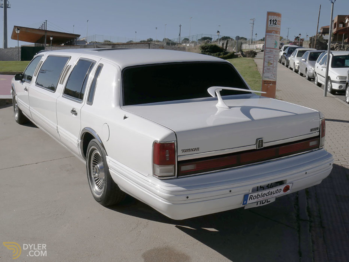 1992 Lincoln Town Car Limusina, foto 3