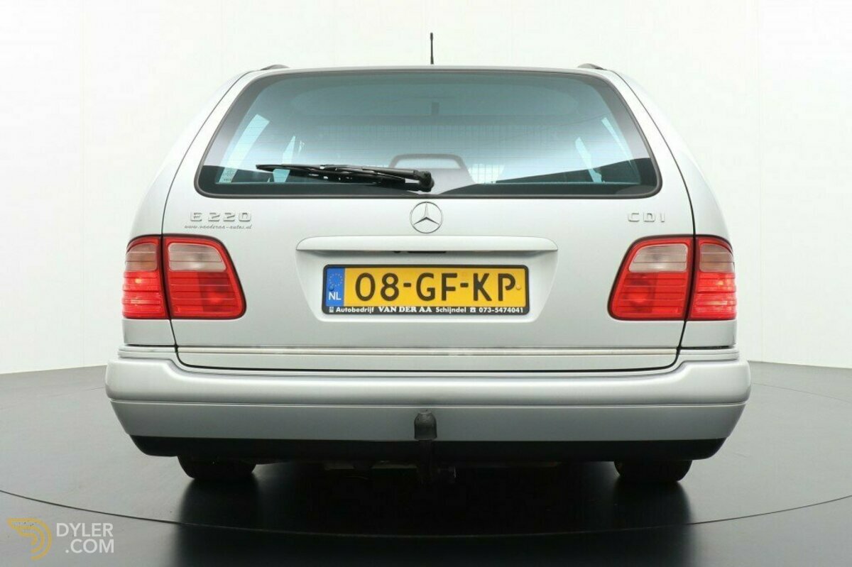 2000 Mercedes-Benz E 220 CDI Avantgarde Stationcar Youngtimer, foto 4